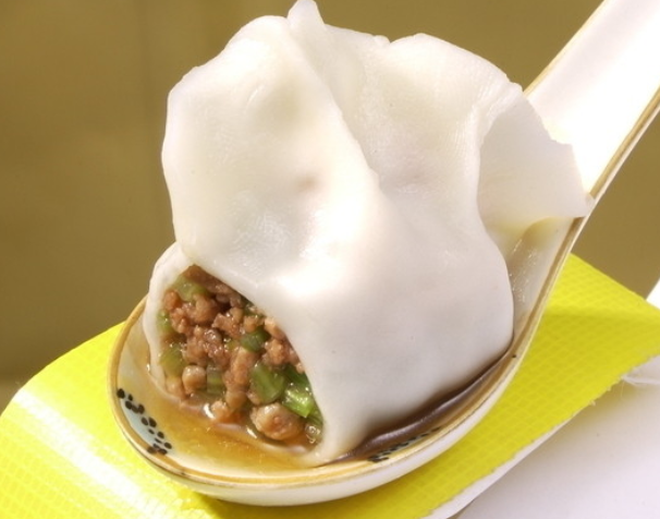 全自動餃子成型機好不好用？需要幾個人操作？
